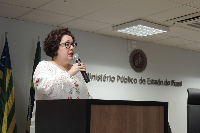 Mulher falando 