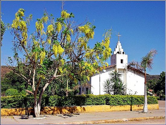 Praça na cidade de Antônio Almeida