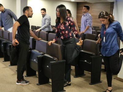 Público em ginástica laboral