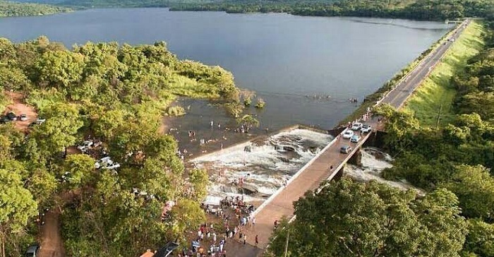 Vista aérea do açude Caldeirão em Piripiri