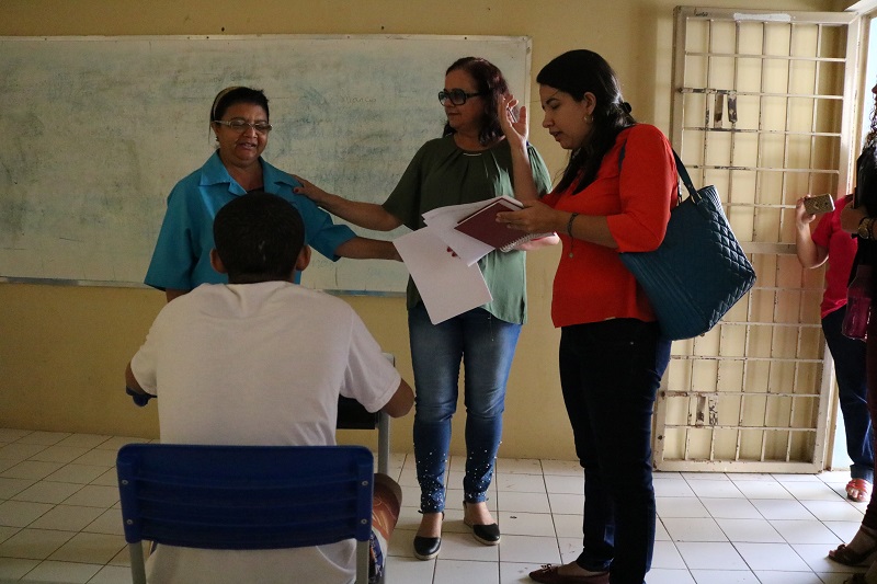 Inspeção em salas de aula do CEM