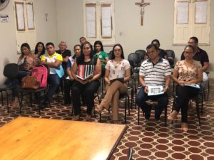 Pessoas em reunião