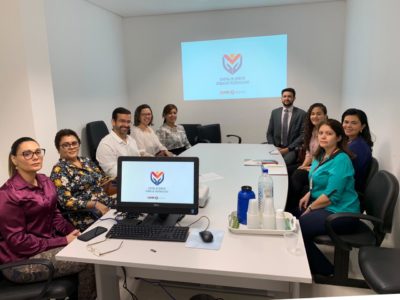 Membros do CAV reunidos para discussão