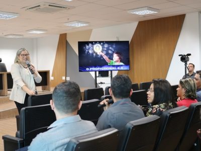 pessoa falando em publico
