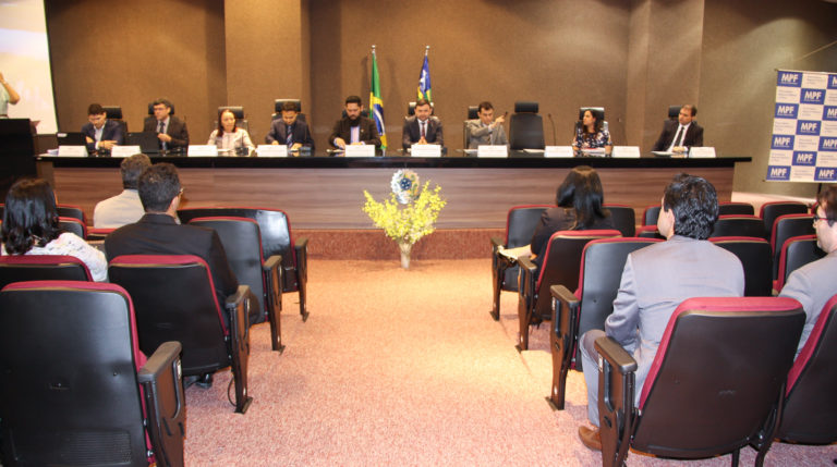 Reunião entre promotores eleitorais