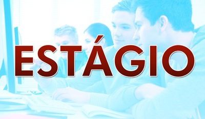 Banner em que se lê a palavra estágio sobre um fundo azul e uma foto de estudantes