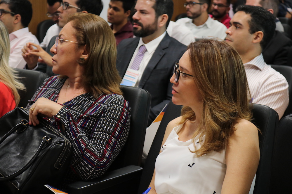 Participam do evento