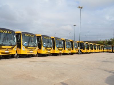 imagens de ônibus escolares