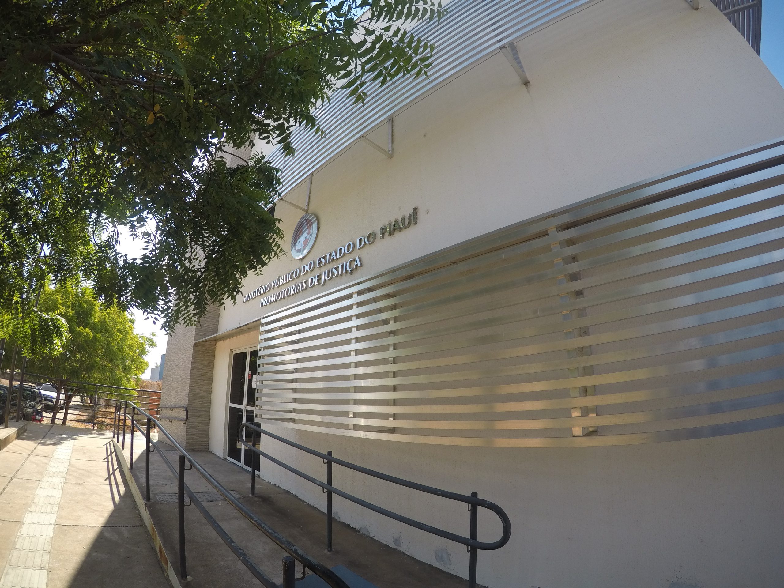 fachada de promotoria