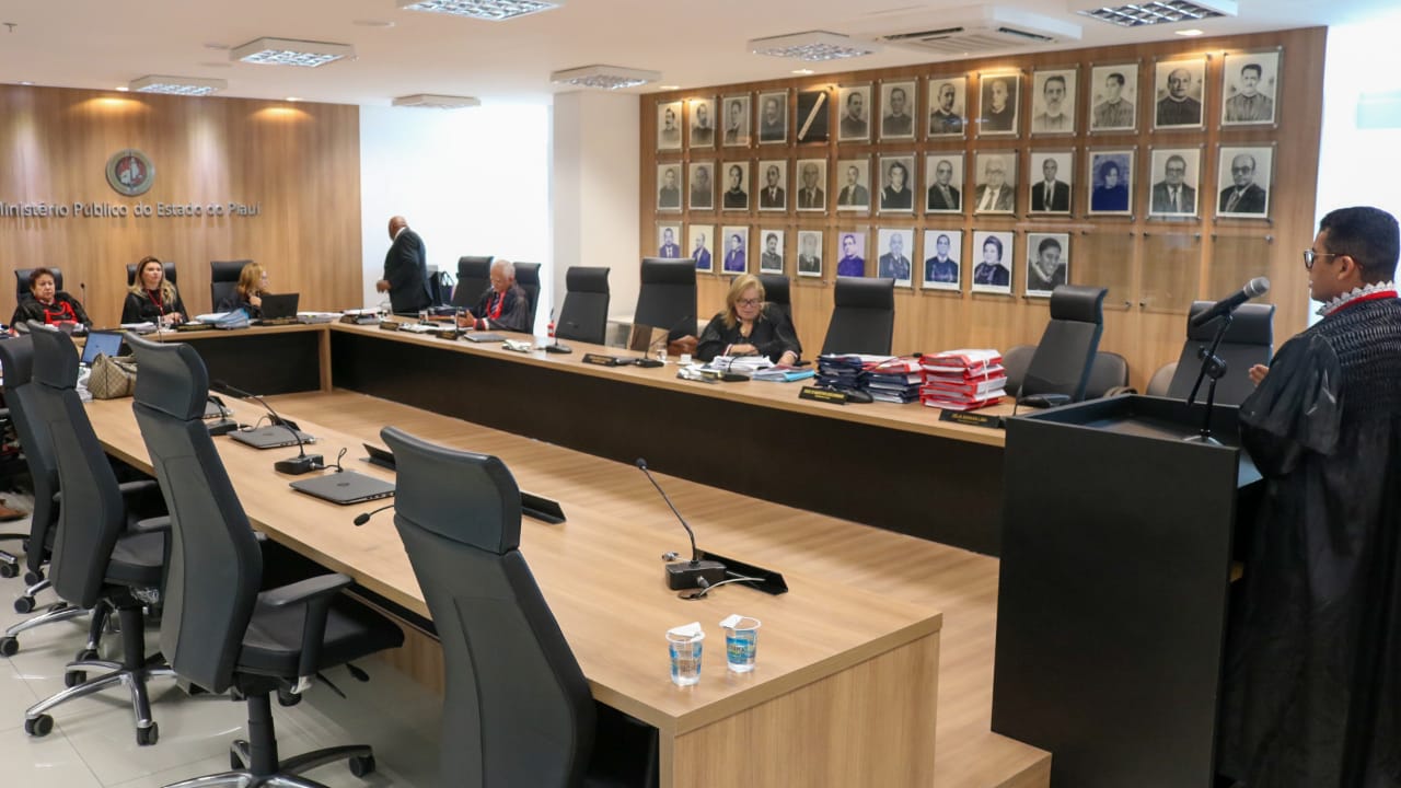 Foto do plenário do Colégio de Procuradores de Justiça 