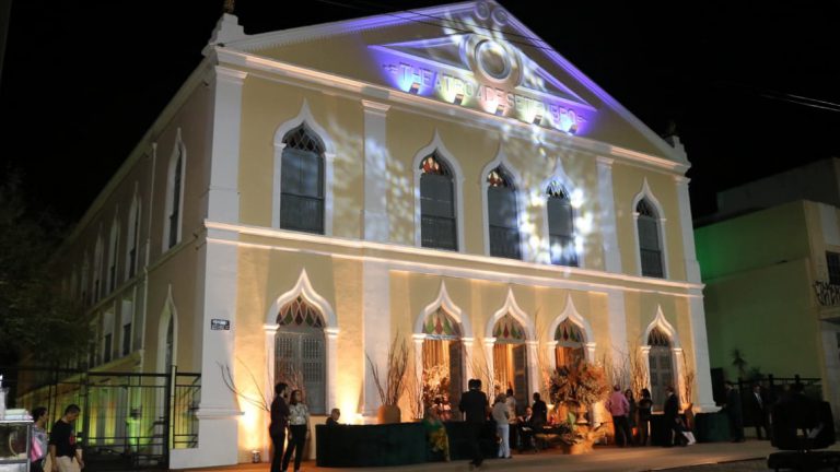 Fachada do Teatro