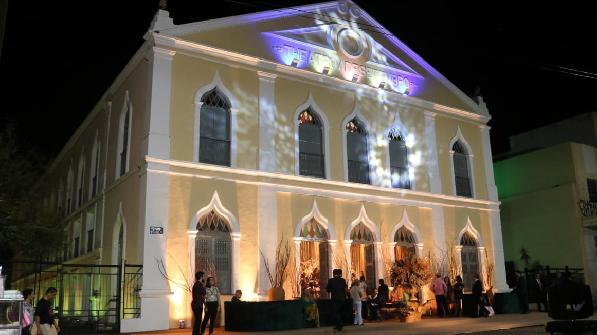 Fachada do Teatro