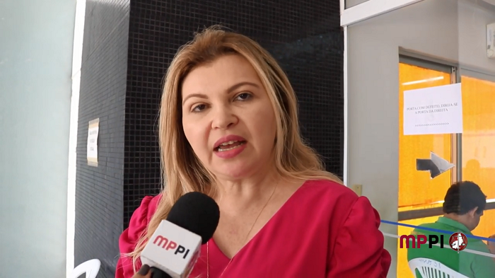 Mulher falando