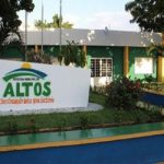 Fachada da Prefeitura de Altos (PI)
