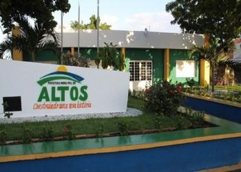 Fachada da Prefeitura de Altos Fachada da Prefeitura de Altos