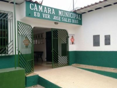 Fachada da Câmara Municipal de Esperantina