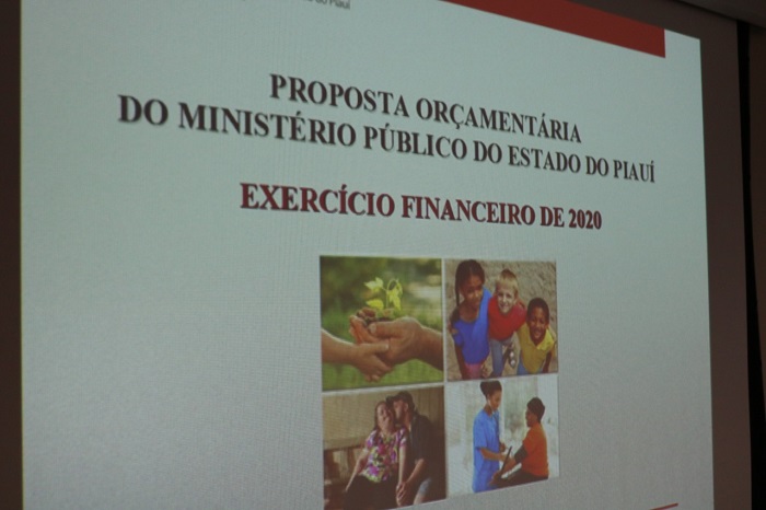 Imagem de apresentação em power point com descrição da proposta orcamentária