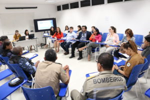 órgãos de segurança durante reunião articulada pelo GACEP