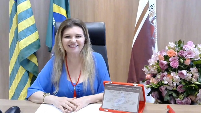 Pessoa sentada