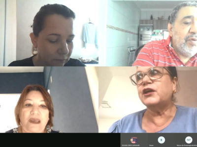 Pessoas reunidas